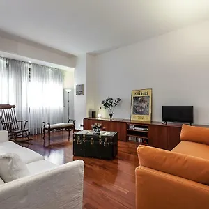 https://milano-darsena-apartment.italymilanhotels.net